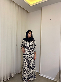 SİYAH BEYAZ DESENLİ ELBİSE